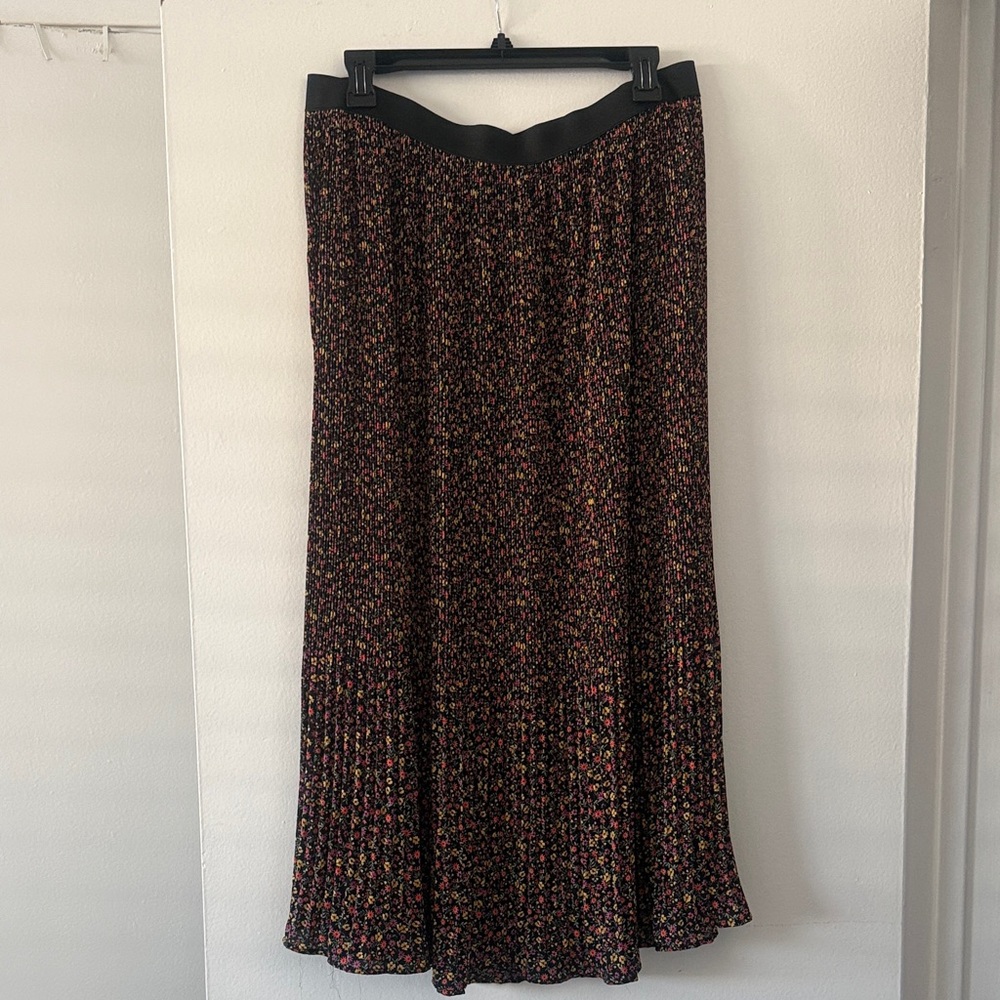 Adrianna Papell Floral Black Pleated Skirt